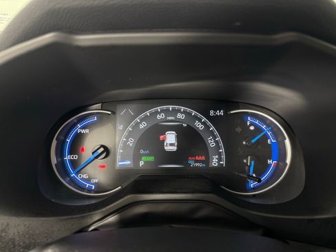 Used 2025 Toyota RAV4 XLE AWD/4WD image 22