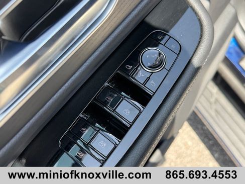 Used 2025 INFINITI QX80 Sensory AWD/4WD image 14