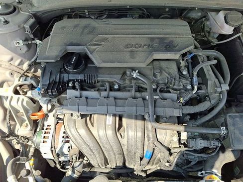Used 2021 Hyundai Elantra SEL w/ Convenience + Premium Package FWD image 28