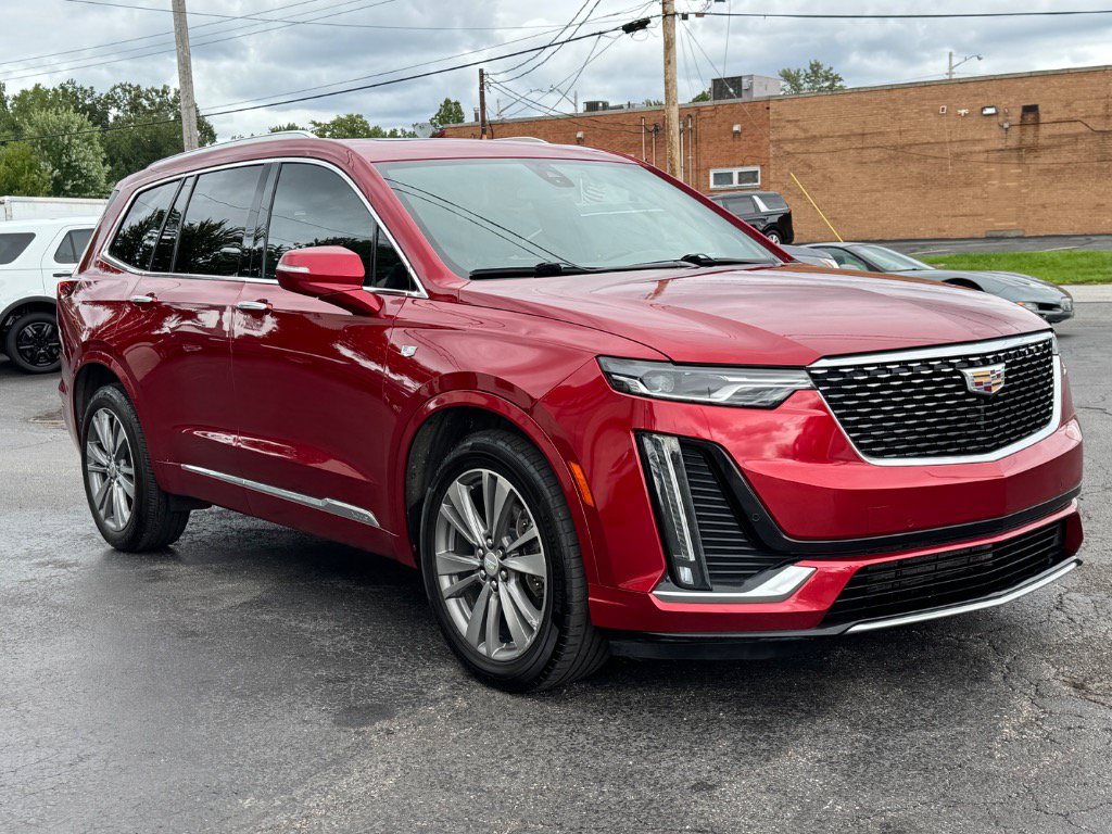 Used 2021 Cadillac XT6 Premium Luxury FWD image 4