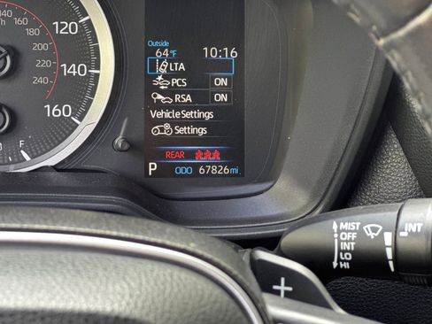 Used 2020 Toyota Corolla SE image 31