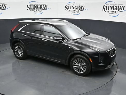 Used 2024 Cadillac XT4 Premium Luxury FWD image 18