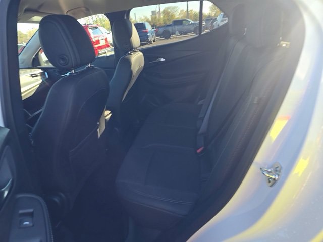 Used 2025 Buick Encore GX Preferred AWD/4WD image 13