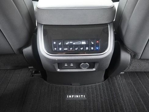 New 2026 INFINITI QX80 Luxe RWD image 33