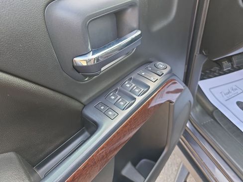 Used 2015 GMC Sierra 2500 SLE w/ SLE Preferred Package image 11