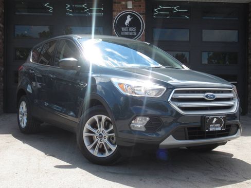 Used 2019 Ford Escape SE AWD/4WD image 1