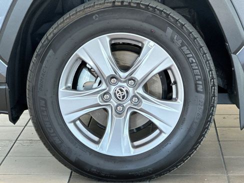 Certified 2025 Toyota RAV4 XLE image 27