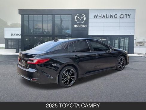 Used 2025 Toyota Camry XSE w/ Premium Plus Package AWD/4WD image 8