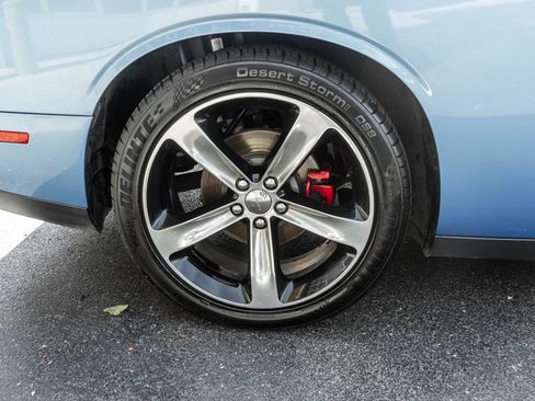 Used 2016 Dodge Challenger R/T RWD image 25