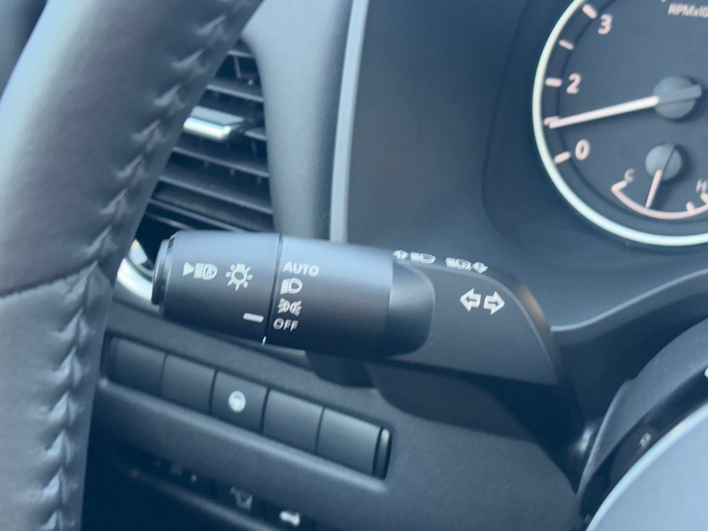 Certified 2023 Nissan Rogue SL FWD image 15