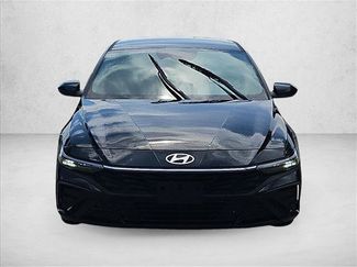Used 2024 Hyundai Elantra SEL FWD video 2