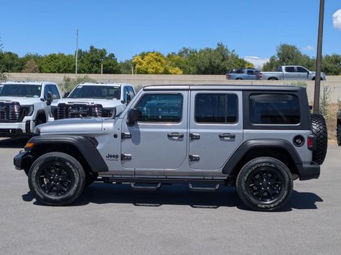 Used 2021 Jeep Wrangler Unlimited Sport AWD/4WD image 2
