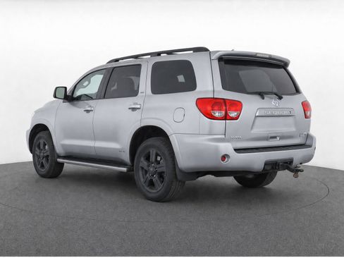 Used 2008 Toyota Sequoia SR5 AWD/4WD image 5