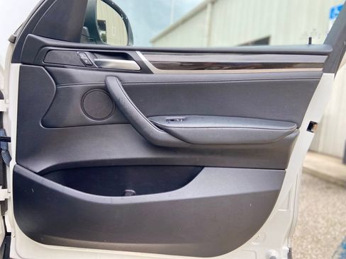 Used 2017 BMW X3 sDrive28i RWD image 17