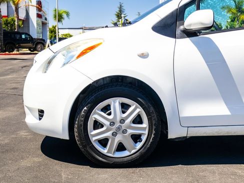 Used 2008 Toyota Yaris 2-Door Hatchback FWD image 5