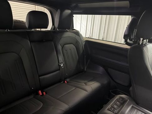 Used 2023 Land Rover Defender 90 X AWD/4WD image 17