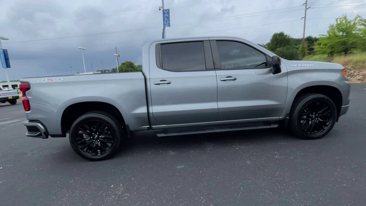 Used 2024 Chevrolet Silverado 1500 RST w/ Convenience Package II AWD/4WD image 9