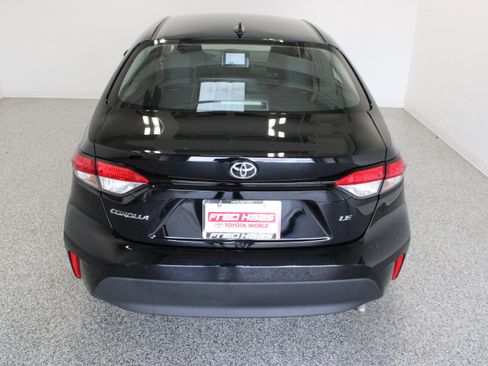 Used 2026 Toyota Corolla LE FWD image 8