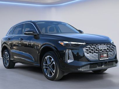 Certified 2025 Audi Q5 Premium w/ Convenience Package