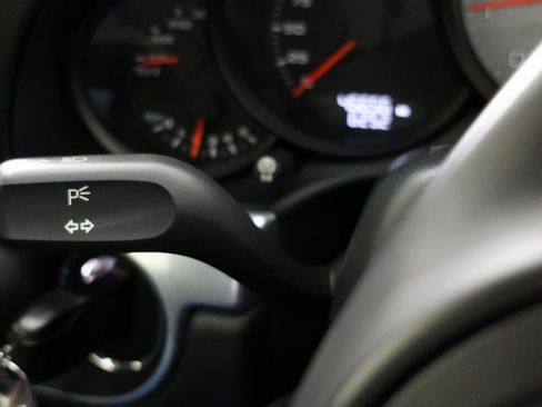 Used 2013 Porsche 911 Carrera 4S image 23