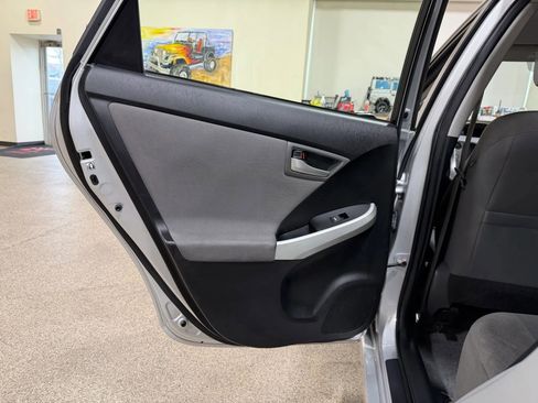 Used 2014 Toyota Prius Two image 25