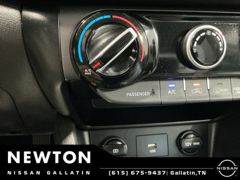 Used 2023 Hyundai Kona SEL FWD image 21