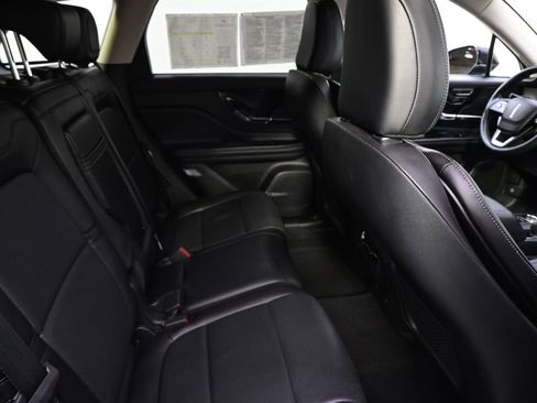 Certified 2023 Lincoln Corsair Reserve image 18