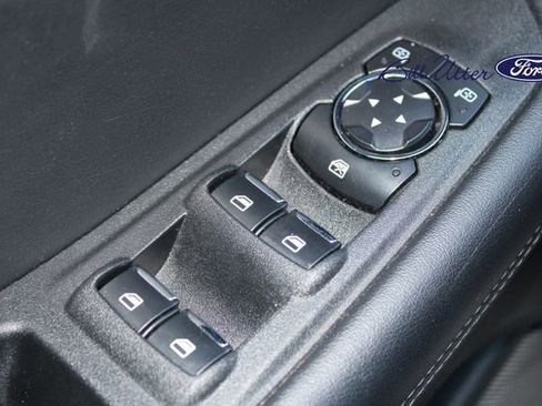 Used 2024 Ford Edge SEL image 21