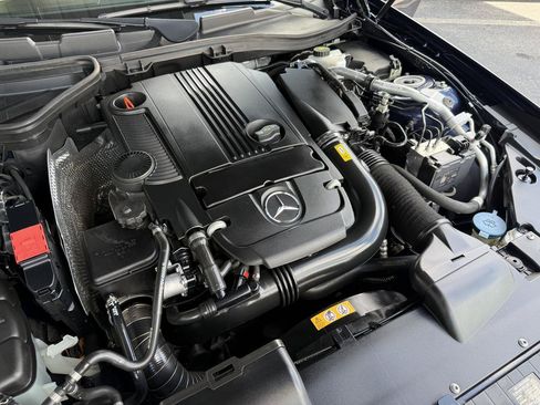 Used 2014 Mercedes-Benz SLK 250 image 46