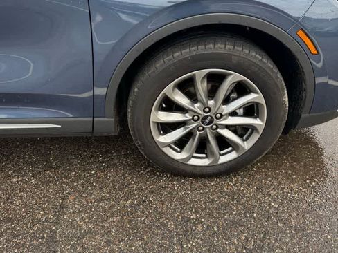 Used 2022 Lincoln Corsair AWD w/ Premium Package image 11