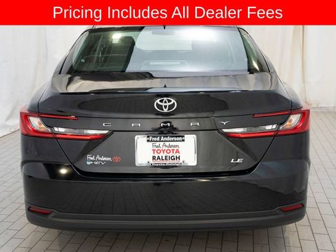 Used 2025 Toyota Camry LE FWD image 4
