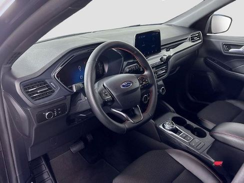 Certified 2025 Ford Escape ST-Line FWD image 9
