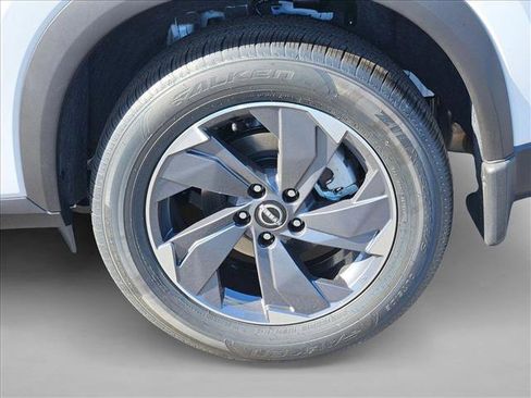 New 2026 Nissan Rogue SV image 11