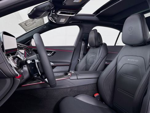New 2026 Mercedes-Benz E 53 AMG e 4MATIC Sedan image 16
