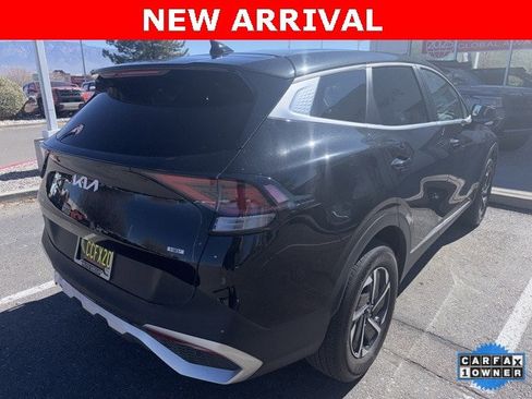 Used 2024 Kia Sportage LX image 4