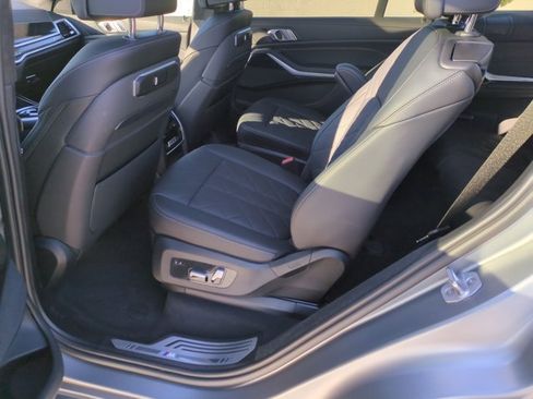 Used 2023 BMW X7 xDrive40i w/ M Sport Package image 21