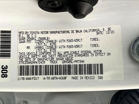 Used 2022 Toyota Tacoma TRD Sport image 34