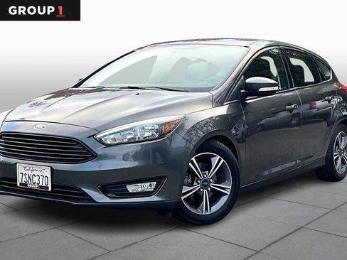 Used 2016 Ford Focus SE image 1