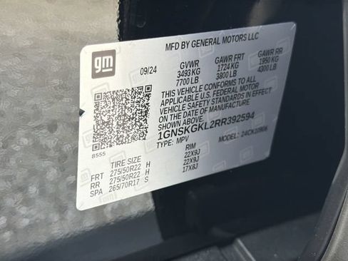 Used 2024 Chevrolet Suburban High Country AWD/4WD image 35