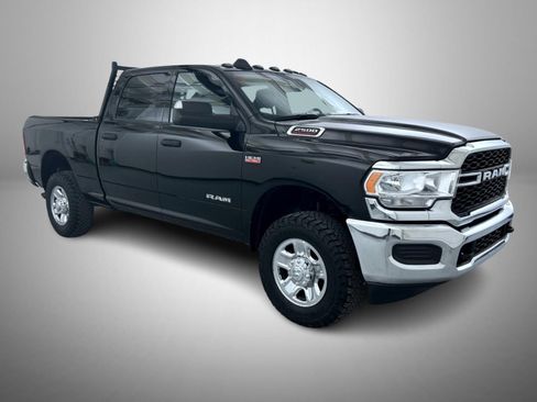 Certified 2022 RAM 2500 Tradesman image 3