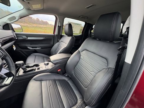 New 2025 Ford Ranger Lariat w/ Convenience Package image 40