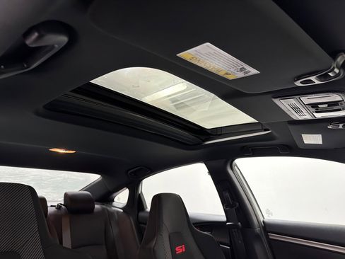 Used 2019 Honda Civic Si image 13