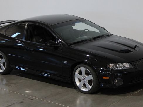 Used 2005 Pontiac GTO RWD image 14
