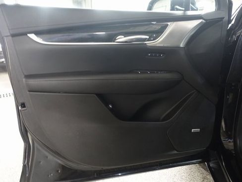 Used 2021 Cadillac XT5 Premium Luxury w/ LPO, Floor Liner Package image 9