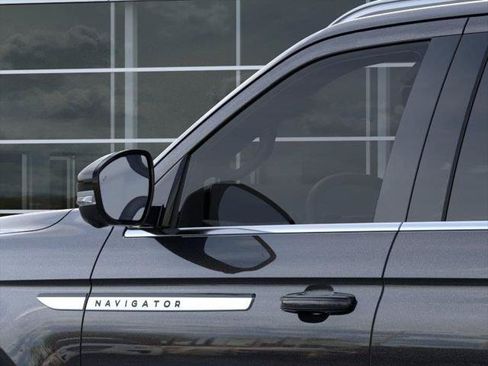 New 2026 Lincoln Navigator L Reserve AWD/4WD image 20