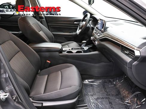 Used 2024 Nissan Altima 2.5 SV AWD/4WD image 23