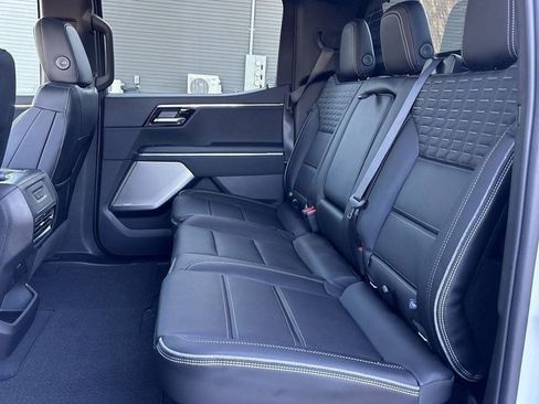 New 2025 GMC Sierra EV Denali image 25