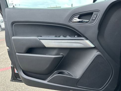 Used 2020 Chevrolet Colorado ZR2 image 22