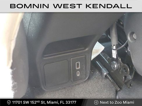 Used 2024 Buick Encore GX Preferred image 11