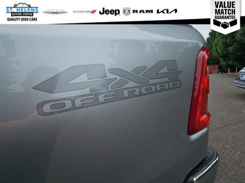 Used 2025 RAM 1500 Big Horn AWD/4WD image 36
